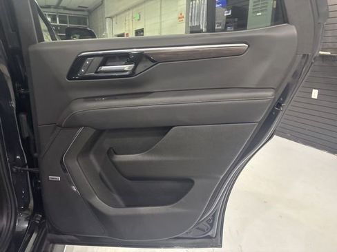 Used 2025 Chevrolet Tahoe Premier image 31