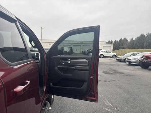 Used 2019 RAM 1500 Big Horn image 8