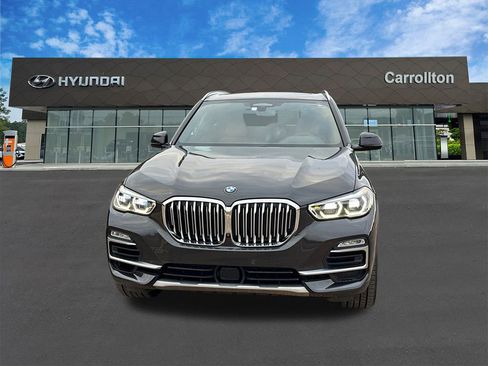 Used 2021 BMW X5 xDrive40i w/ Executive Package image 2