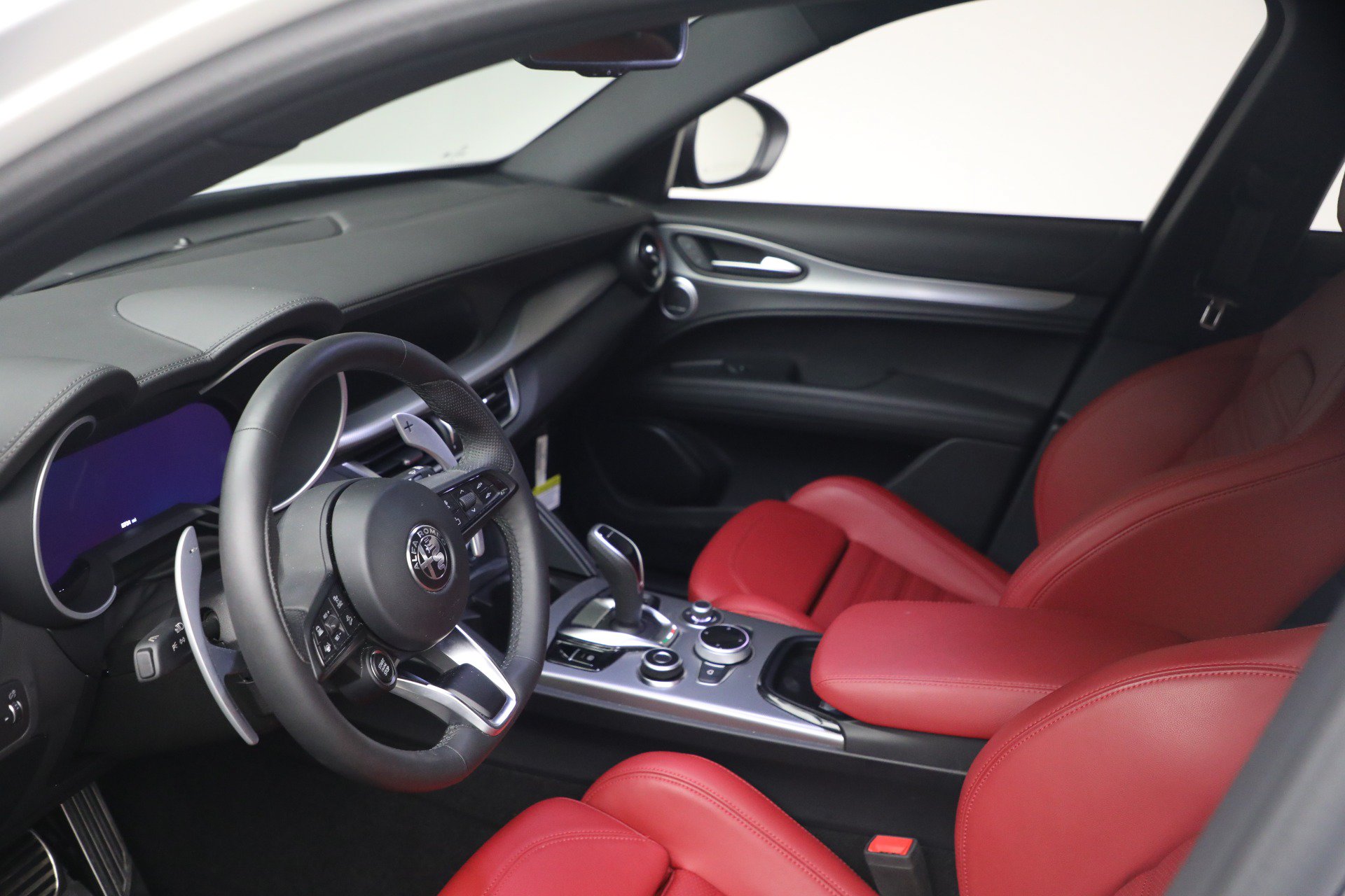 New 2026 Alfa Romeo Stelvio Sprint AWD/4WD image 13