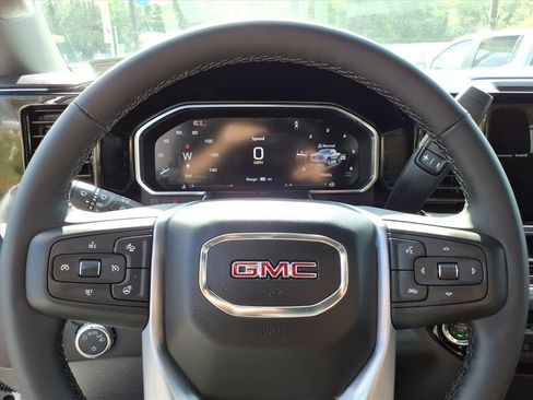 New 2026 GMC Sierra 1500 SLE AWD/4WD image 17