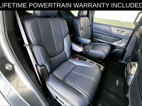 Certified 2026 INFINITI QX80 4WD w/ Sport Exterior Package image 36