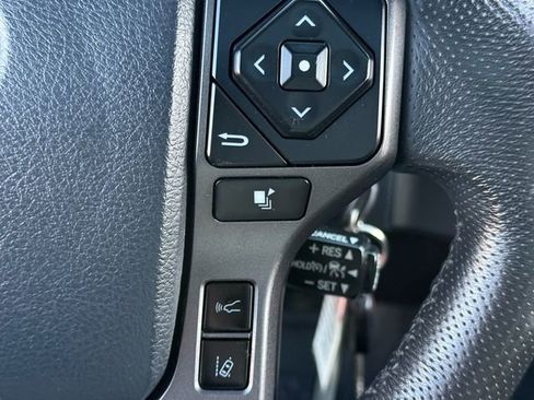 Used 2020 Toyota Tacoma TRD Sport image 16