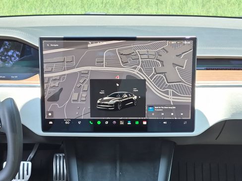 Used 2022 Tesla Model S AWD/4WD image 12