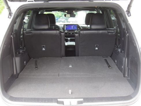 Used 2024 Toyota Highlander XSE AWD/4WD image 23