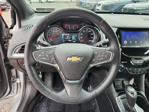 Used 2016 Chevrolet Cruze Premier FWD image 18