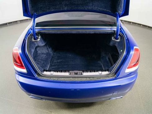Used 2014 Rolls-Royce Wraith RWD image 28