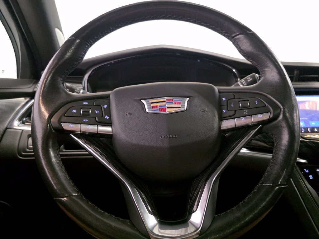 Used 2023 Cadillac XT6 Premium Luxury FWD image 22