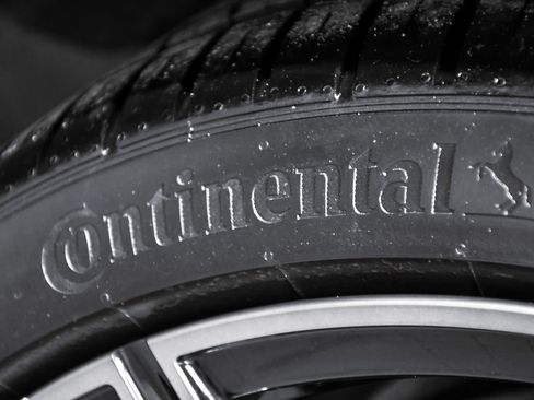 Used 2023 BMW M4 xDrive Competition AWD/4WD image 94