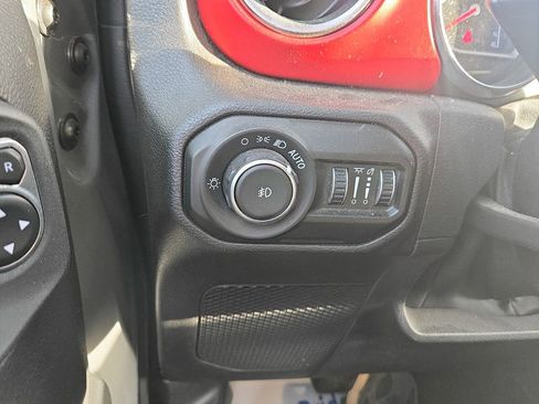 Used 2021 Jeep Wrangler Unlimited Rubicon image 21