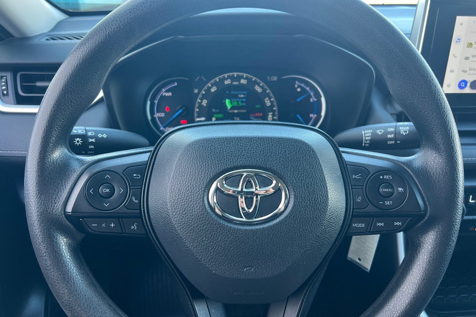 Used 2024 Toyota RAV4 LE AWD/4WD image 19