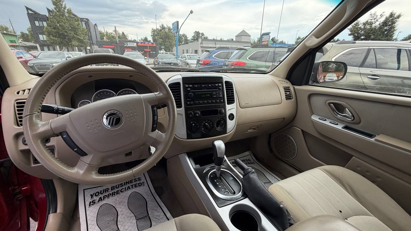 Used 2005 Mercury Mariner Premier FWD image 8