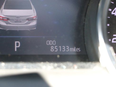 Used 2019 Toyota Camry XSE image 32