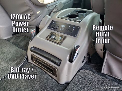 Used 2018 GMC Savana 2500 w/ Enhanced Convenience Package image 33