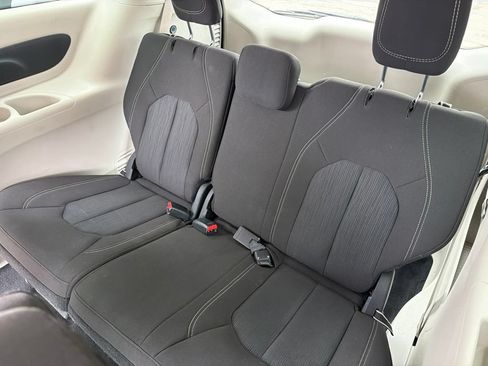 Used 2023 Chrysler Voyager LX FWD image 22