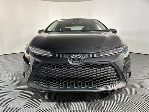 Used 2021 Toyota Corolla LE image 5