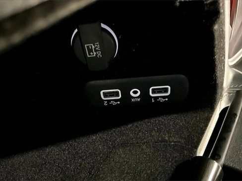 Used 2022 Dodge Challenger GT image 32