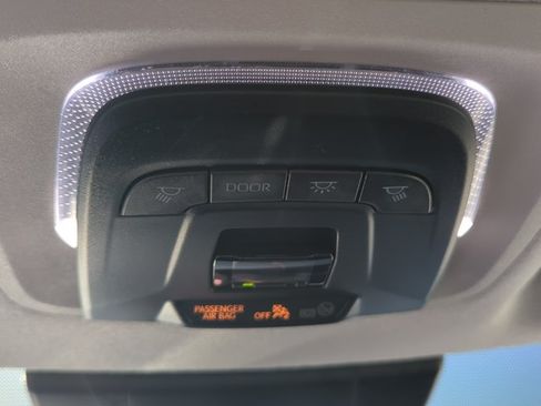 Used 2026 Toyota Corolla Cross LE FWD image 18