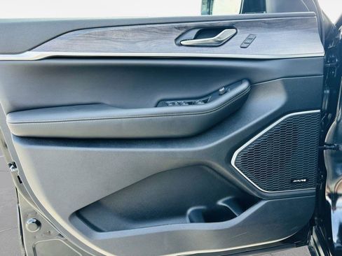 New 2024 Jeep Grand Cherokee Limited 4xe w/ Luxury Tech Group II image 25