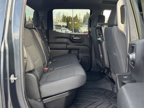 Used 2020 Chevrolet Silverado 1500 Custom w/ Custom Value Package image 13