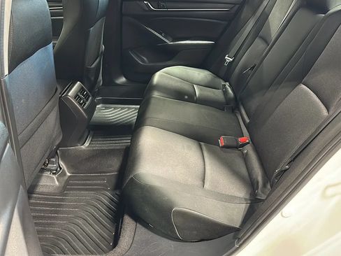 Used 2020 Honda Accord EX image 11