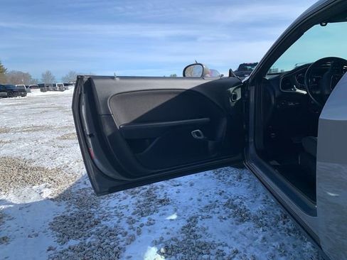 Used 2019 Dodge Challenger SXT image 14