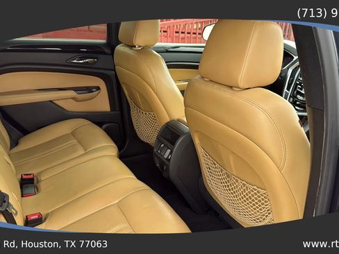 Used 2014 Cadillac SRX Luxury w/ Driver Awareness Package image 32