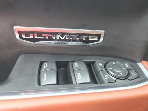 Used 2025 GMC Sierra 1500 Denali Ultimate AWD/4WD image 37