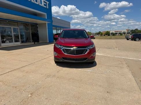 Used 2020 Chevrolet Equinox LT w/ Driver Convenience Package AWD/4WD image 6