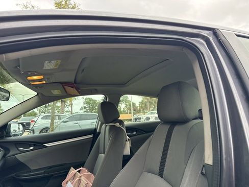 Used 2016 Honda Civic EX image 3