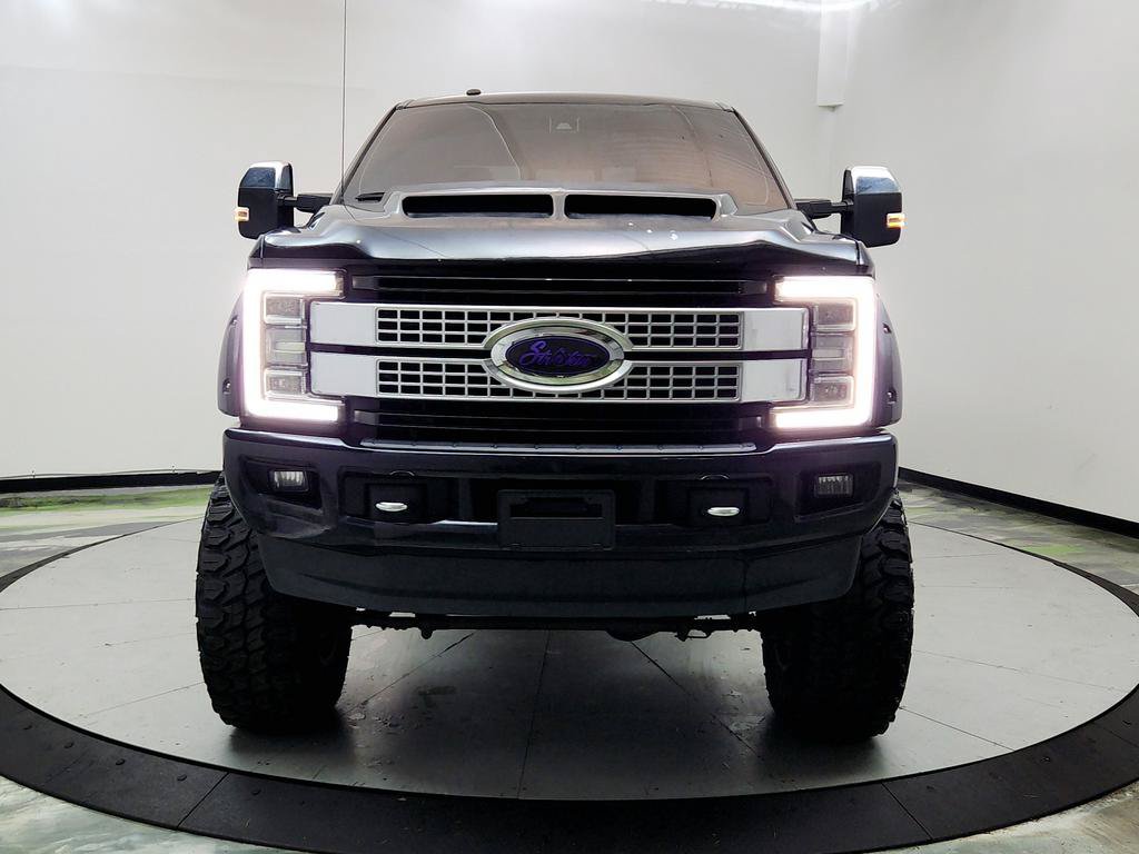 Used 2017 Ford F250 Platinum AWD/4WD image 2