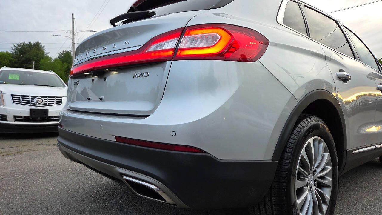 Used 2016 Lincoln MKX Select w/ Select Plus Package AWD/4WD image 14