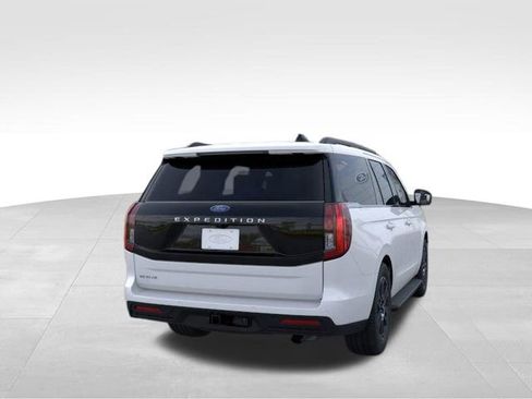 New 2025 Ford Expedition Active image 9