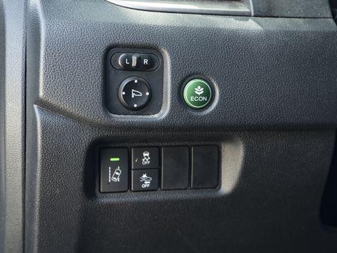 Used 2017 Honda Pilot EX-L image 39