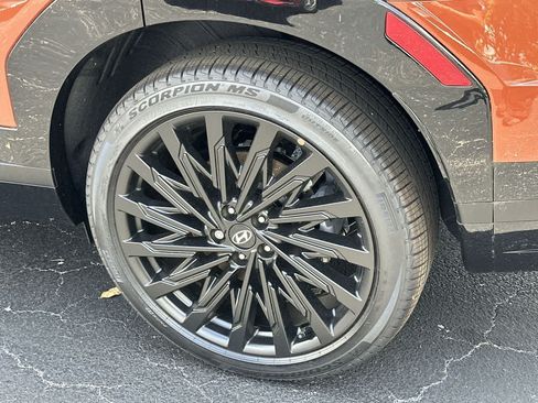 New 2025 Hyundai Santa Fe Calligraphy FWD image 11