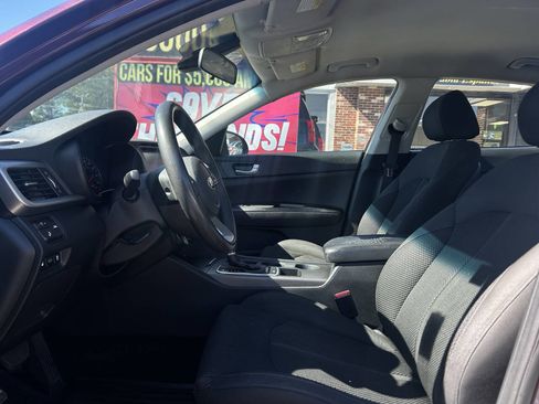 Used 2020 Kia Optima LX image 9