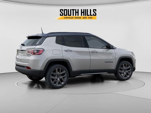 New 2026 Jeep Compass Limited image 4