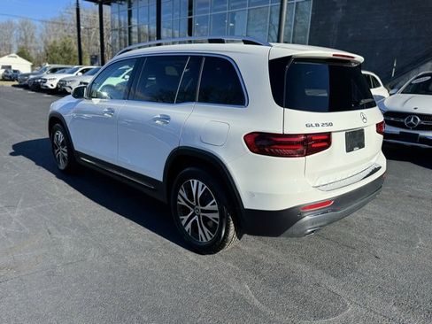 Used 2026 Mercedes-Benz GLB 250 4MATIC image 5
