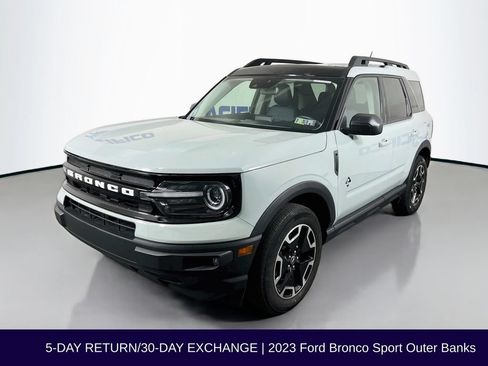 Used 2023 Ford Bronco Sport Outer Banks w/ Tech Package AWD/4WD image 4