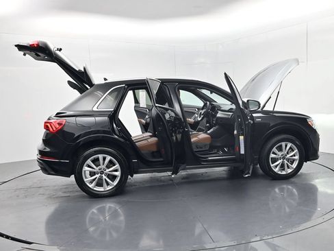 Used 2025 Audi Q3 2.0T Premium AWD/4WD image 55