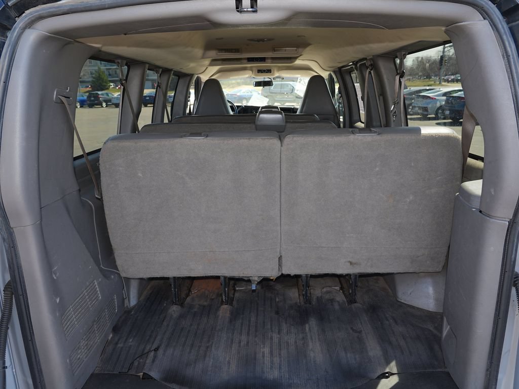 Used 2016 Chevrolet Express 2500 LS RWD image 18