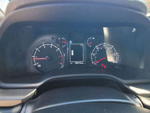 Used 2024 Toyota 4Runner SR5 image 18