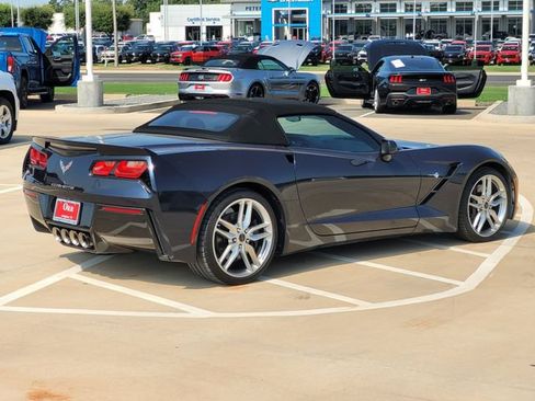 Used 2015 Chevrolet Corvette Stingray Convertible w/ 2LT Preferred Equipment Group RWD image 4