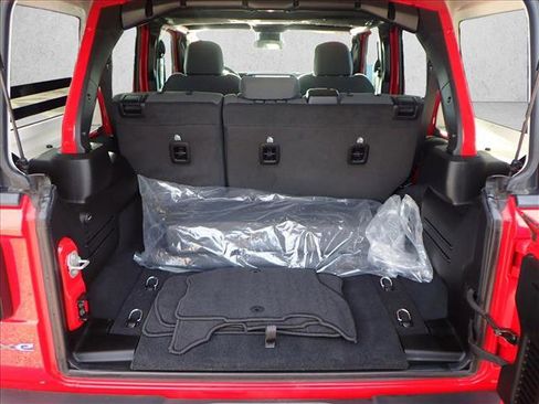 Used 2024 Jeep Wrangler Sport S w/ LED Headlamp & Fog Lamp Group image 8