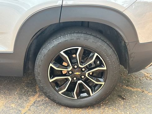 Used 2023 Chevrolet TrailBlazer ACTIV w/ Sun and Liftgate Package FWD image 21