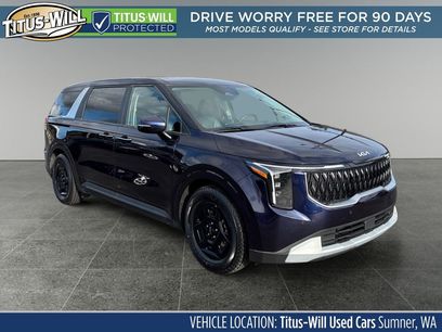 Used 2025 Kia Carnival