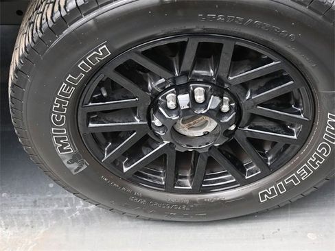 Used 2019 Ford F250 Lariat image 28