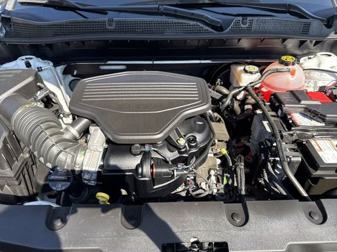 Used 2024 Chevrolet Blazer LT w/ LPO, Floor Liner Package FWD image 12