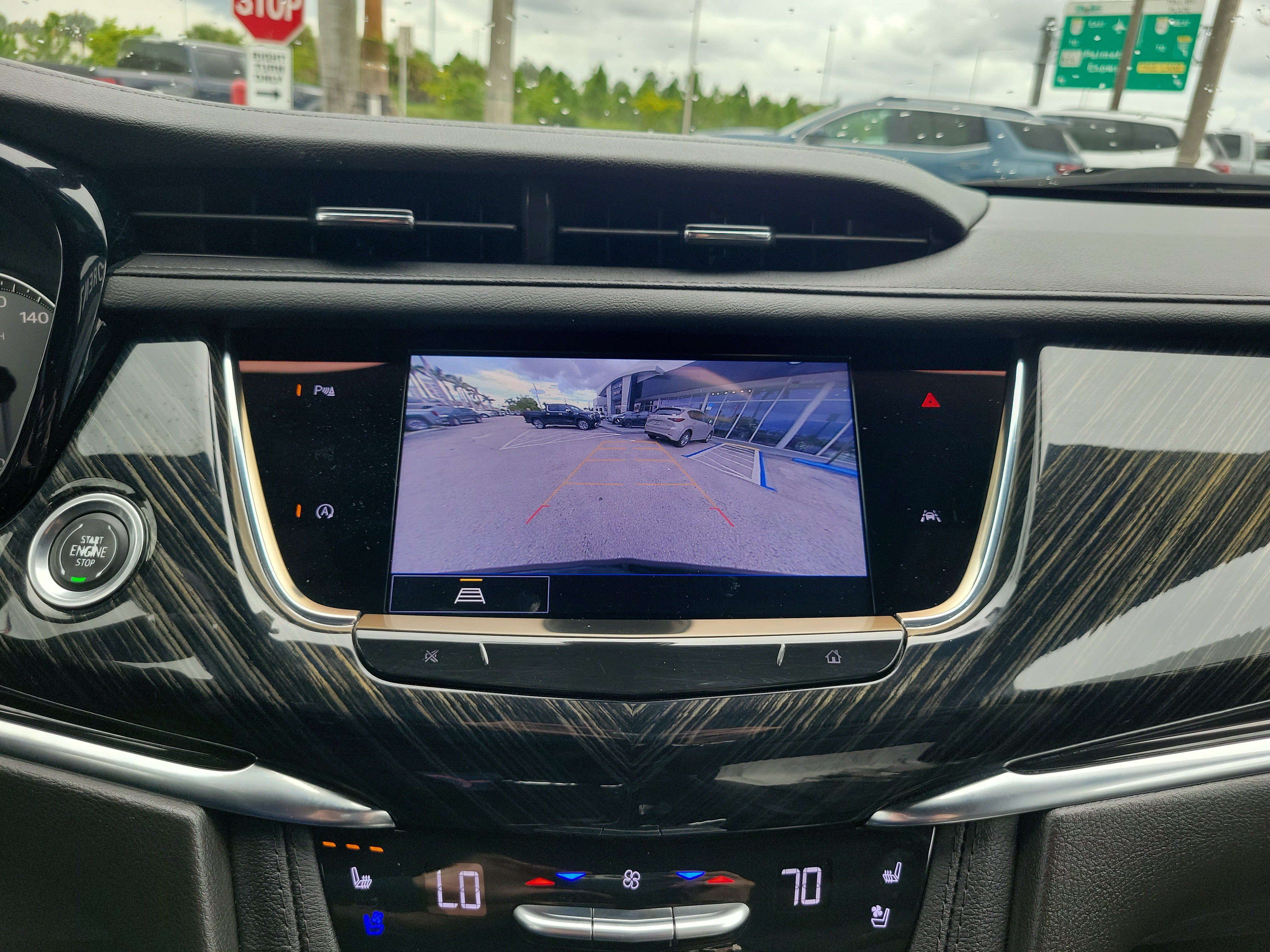 Used 2023 Cadillac XT6 Premium Luxury FWD image 11