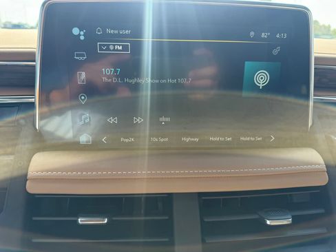Used 2023 Chevrolet Tahoe Premier RWD image 12